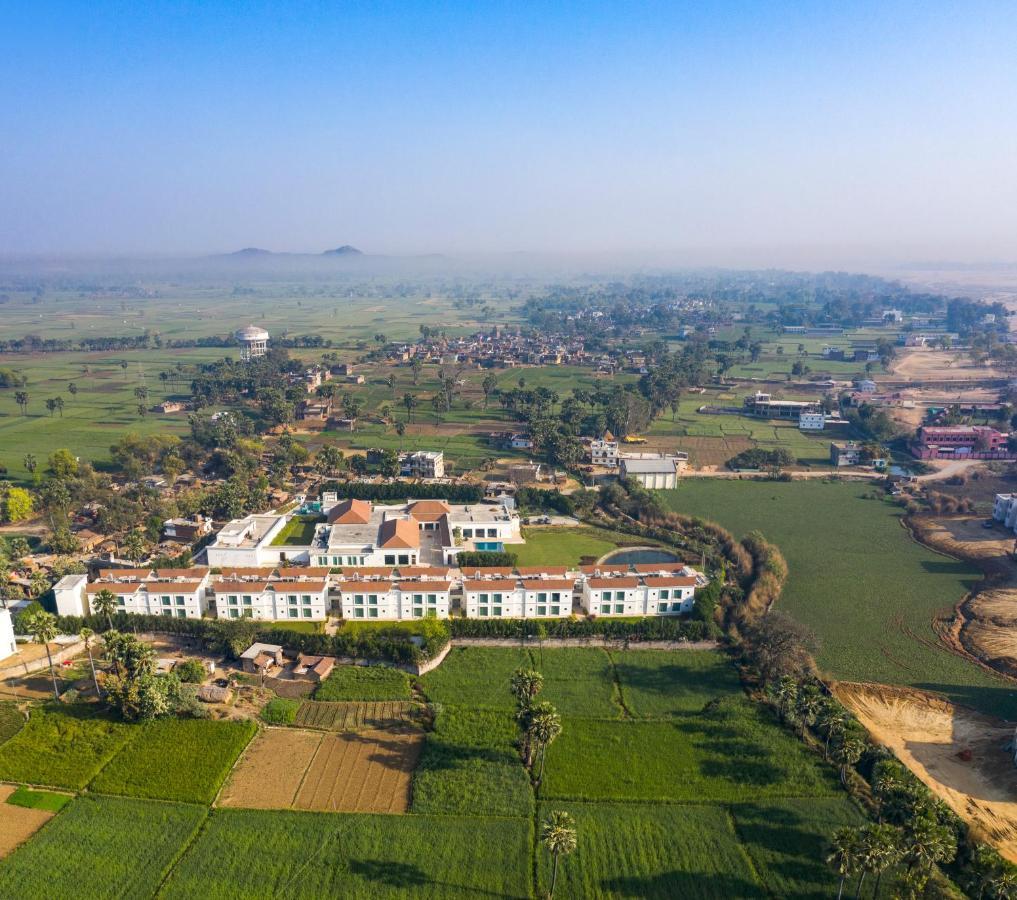 Отель Marasa Sarovar Premiere, Bodhgaya Экстерьер фото