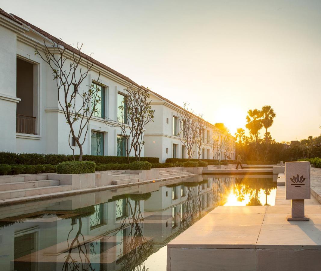 Отель Marasa Sarovar Premiere, Bodhgaya Экстерьер фото