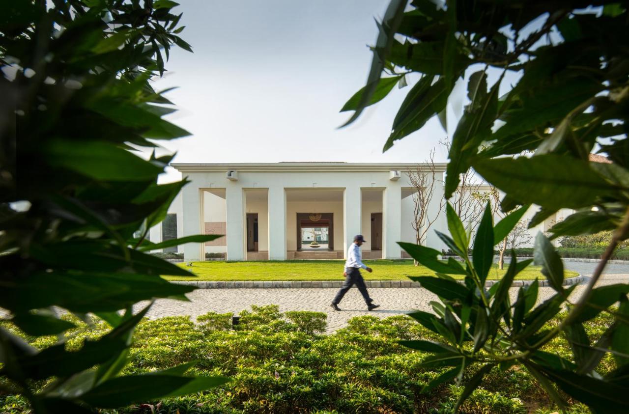 Marasa Sarovar Premiere, Bodhgaya Экстерьер фото