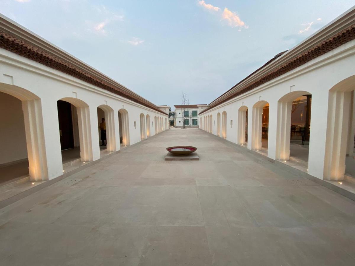 Marasa Sarovar Premiere, Bodhgaya Экстерьер фото